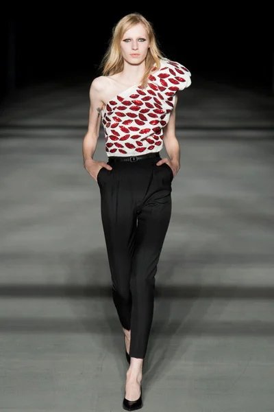 Look 44